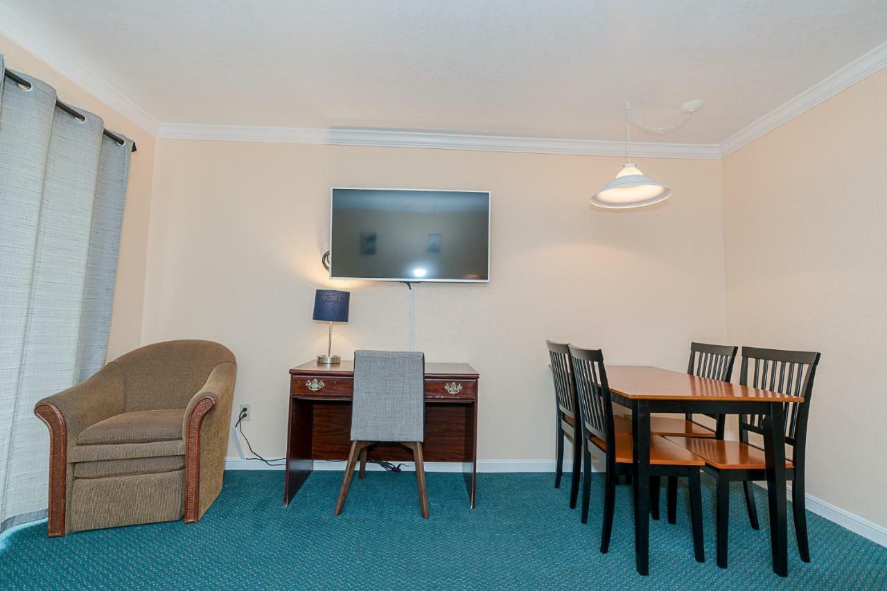 Family Friendly Coastal Condo Галвестън Екстериор снимка